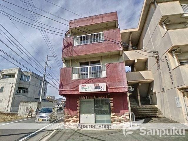 第二池田マンション西棟の外観写真
