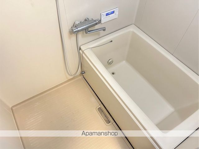 メ-ティスの内装写真
