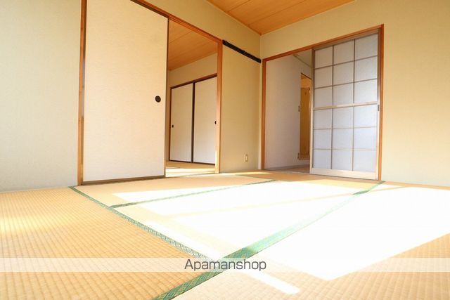 タワーズ黒崎A棟の内装写真