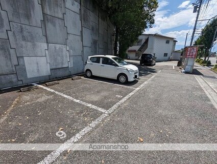 レオパレスカウベルⅡ[1K/19.87m2]の駐車場