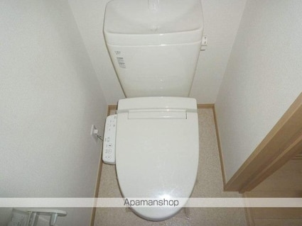 ジオ・イースト[3K/48m2]のトイレ