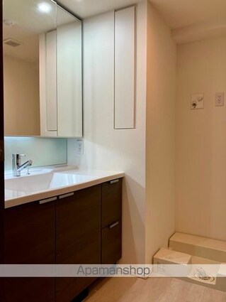 東京都練馬区春日町３丁目[3LDK/70.79m2]の洗面所