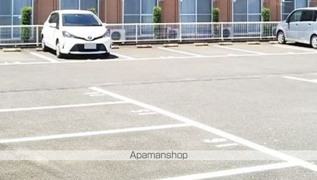 レオパレスシャローIIIの外観写真