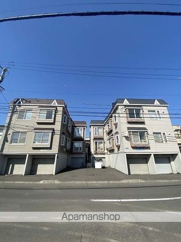 ラポール八軒の外観写真