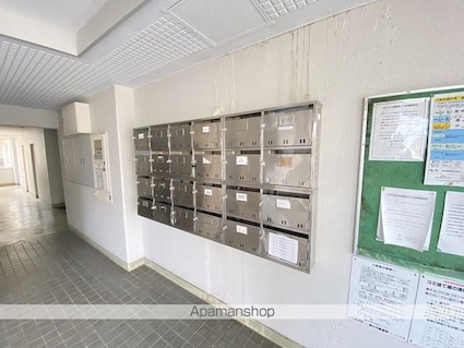 フリーデン西開発[2LDK/64.18m2]のエントランス