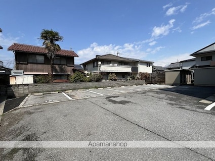 バローゼ１２[3LDK/77.35m2]の駐車場