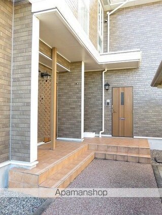 岐阜県岐阜市南鶉７丁目[2LDK/57.22m2]のエントランス