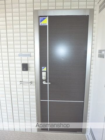 フローラ島間の内装写真