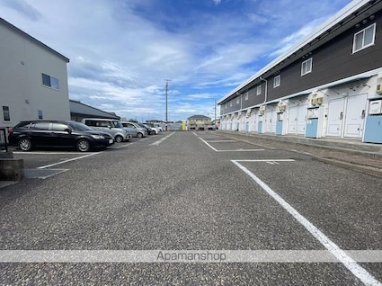 レオパレスＡｒｃｅｎｃｉｅｌ[1K/26.08m2]の駐車場2