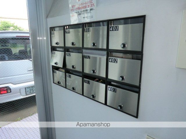フォレスト東札幌の玄関写真