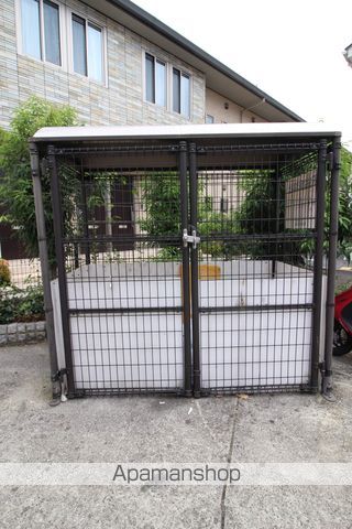 エヴァーグリーンB棟の外観写真