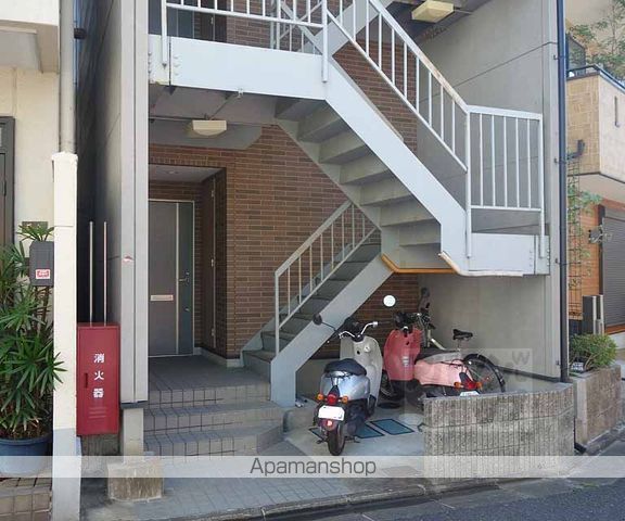マンショントシェイレイの玄関写真