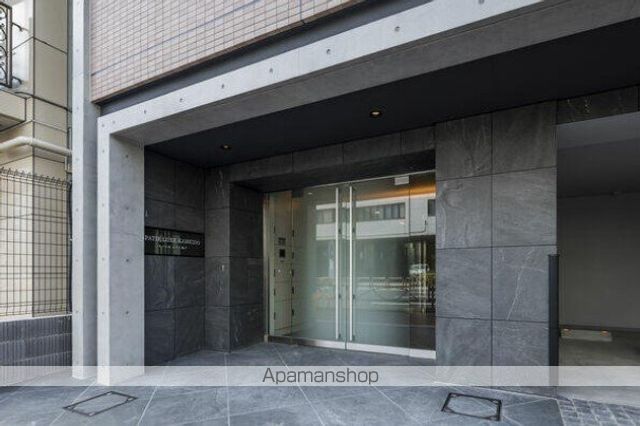 スパシエルクス亀戸の玄関写真