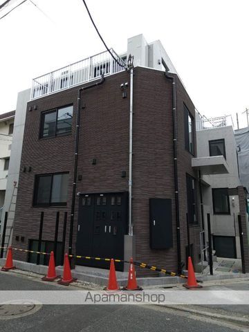アヴァンタージュ中野EASTの外観写真