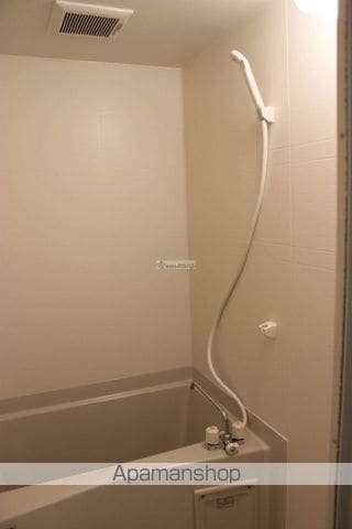 ヴィラナリー瀬戸田2号棟の内装写真