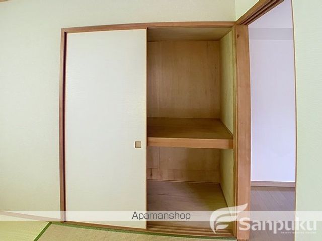 フラットパインヒルの内装写真