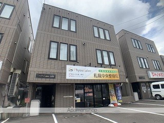 ツインズ南8条壱番館の外観写真