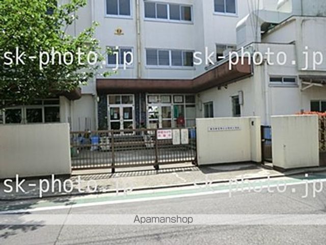 クレイノフローリの周辺写真