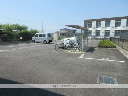 レオパレスエスペランサⅡ[1K/28.02m2]の駐車場