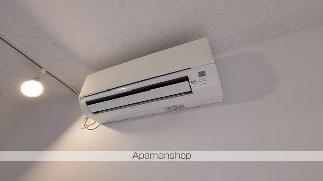 プラディオ森小路セレニテの内装写真