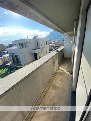 香川県高松市牟礼町牟礼[2LDK/58.59m2]のバルコニー