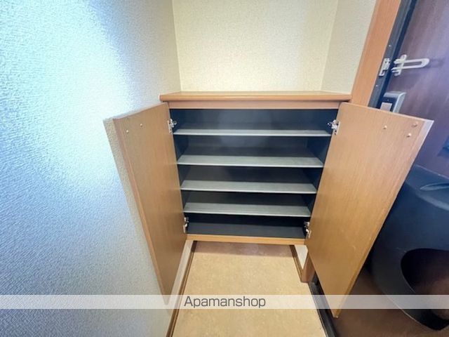 イニシャルAの内装写真