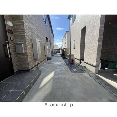 カサアルソル下目黒の玄関写真
