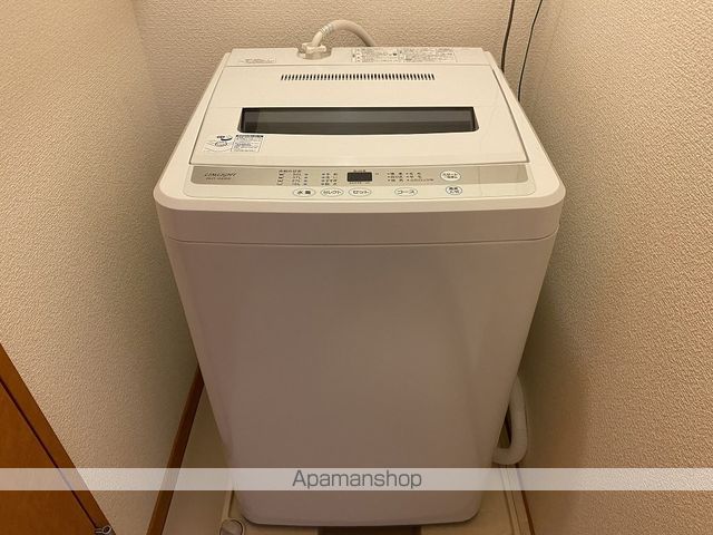 レオパレス西小前の内装写真