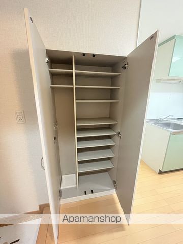 ウィスタリアの内装写真