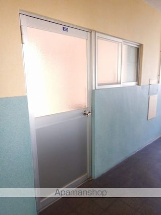 カーム山城[2K/25m2]のエントランス3