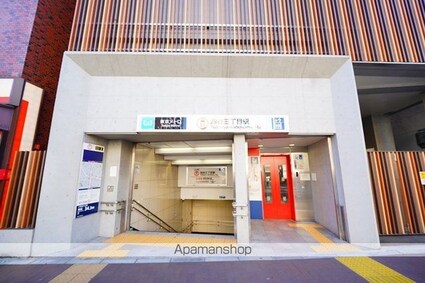 東京都新宿区須賀町[2K/35.26m2]の周辺1