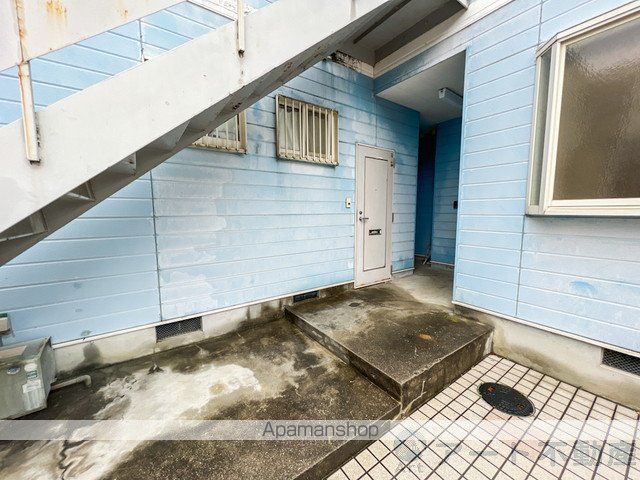 仙波ハウス B棟の玄関写真