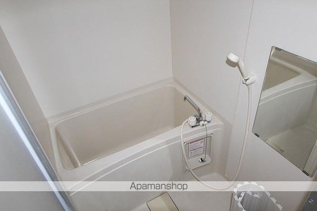 シャルル岡本の内装写真