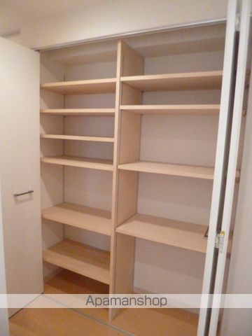 レジディア北三条の内装写真
