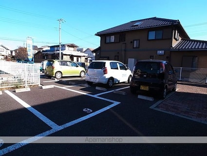 プランドールⅡ[1K/27.54m2]の駐車場