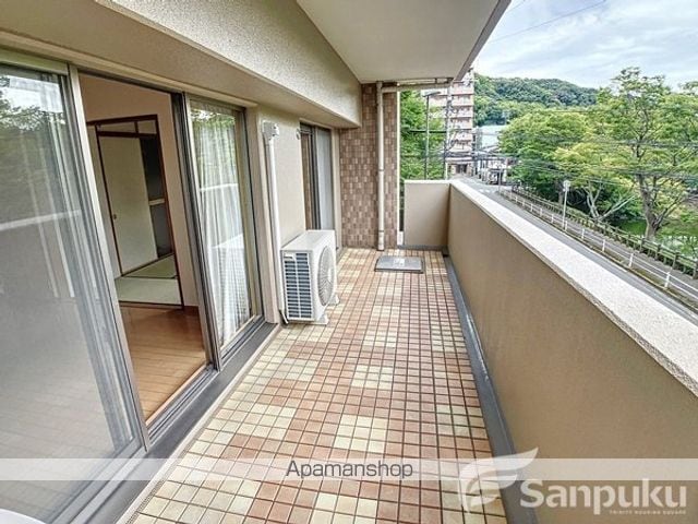 ドゥエル若草の内装写真