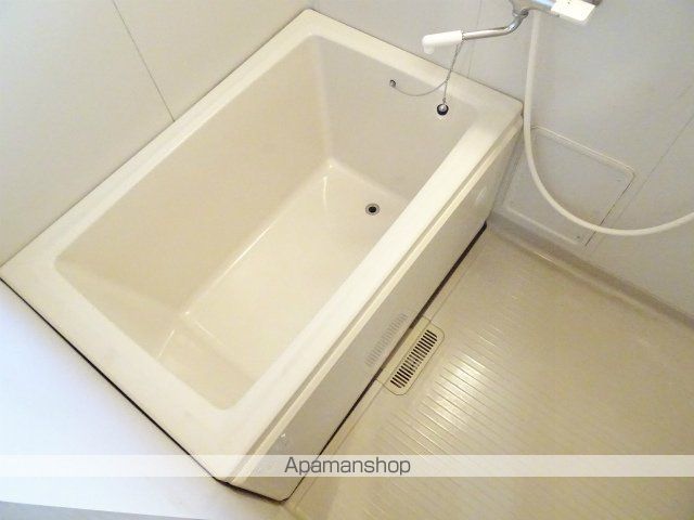 シャイニーハイツIIの内装写真