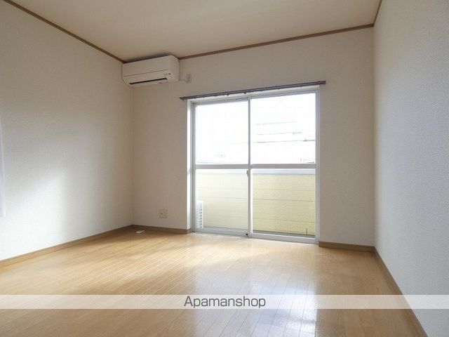 溜屋ハイツVの内装写真