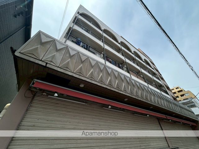 小出マンションの外観写真