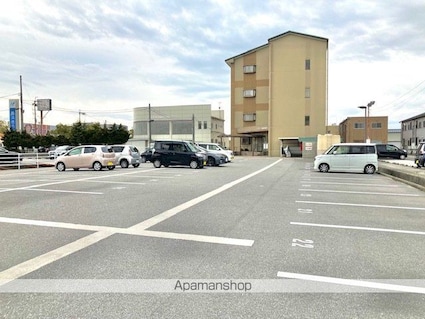 コーポＴＡＭＥＮＡＧＡ[2LDK/60.72m2]の駐車場2