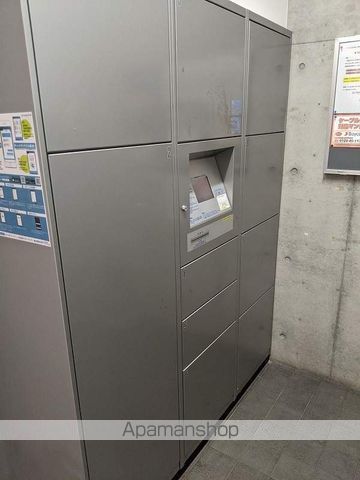 【大阪市西区江戸堀のマンションの写真】