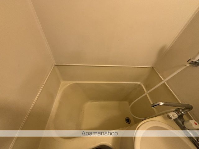 勾当台ハイツの内装写真
