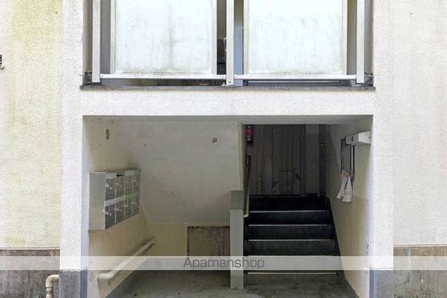 ビレッジハウス大庭2号棟の玄関写真