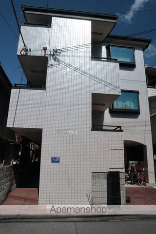 SESIRINIIの外観写真