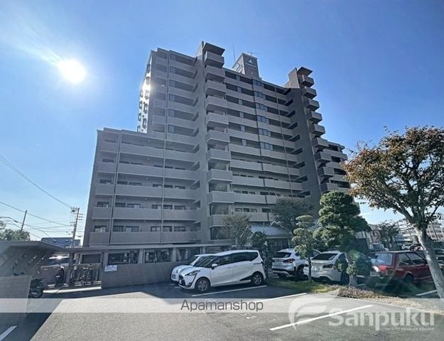 サーパス空港通の外観写真