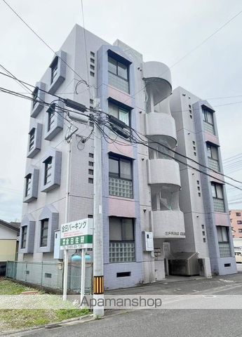 スプリングコートの外観写真
