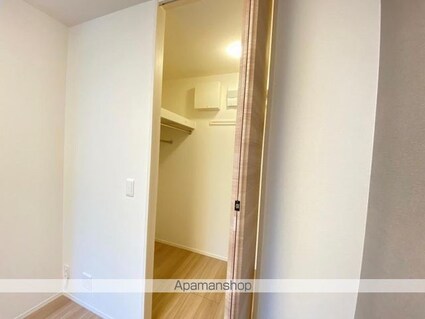 ユニヴェールⅡ　Ｃ棟[1LDK/43.23m2]の収納