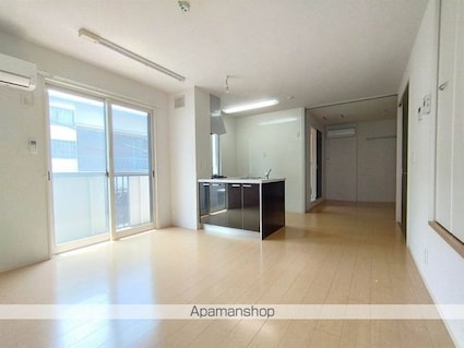 ロイヤルコート[1LDK/47.21m2]の内装3