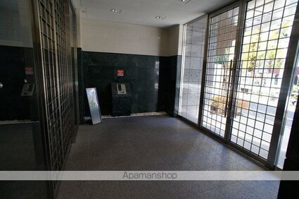 東京都新宿区新宿１丁目[1LDK/37.71m2]のロビー