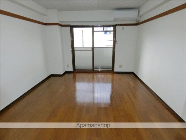 シェーンハイト大和町の内装写真